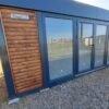 Module Préfabriqué de 13 m2 – Bardage Bois, Toit Plat + Façade Vitrée