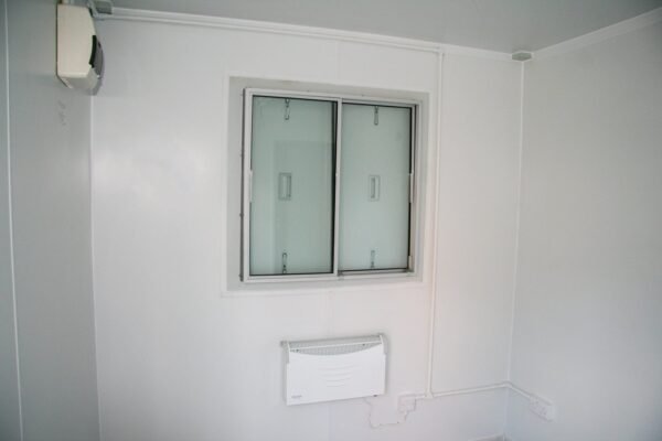 Conteneur 20 pieds Bureau+magasin