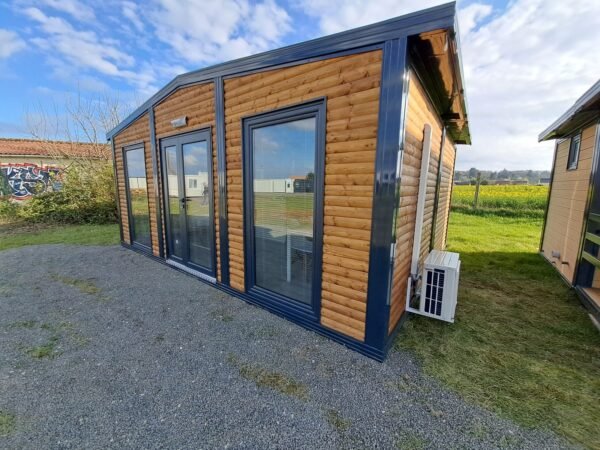 aa.jpg Bungalow aménagé – Chalet de jardin de 28 m2