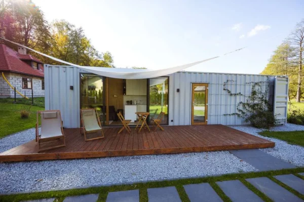 momo-development-luna-01.jpg.webp Module Container habitable de 30 m2