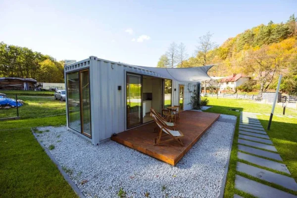 momo-development-luna-02.jpg.webp Module Container habitable de 30 m2