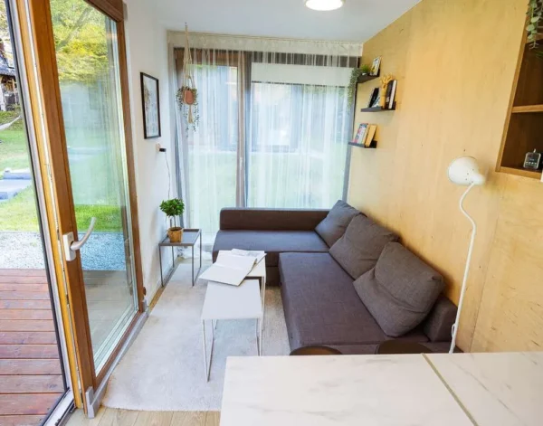 momo-development-luna-05-1000x785.jpg.webp Module Container habitable de 30 m2