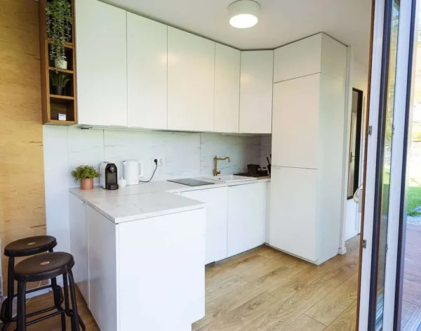 momo-development-luna-09-1000x785.jpg.webp Module Container habitable de 30 m2